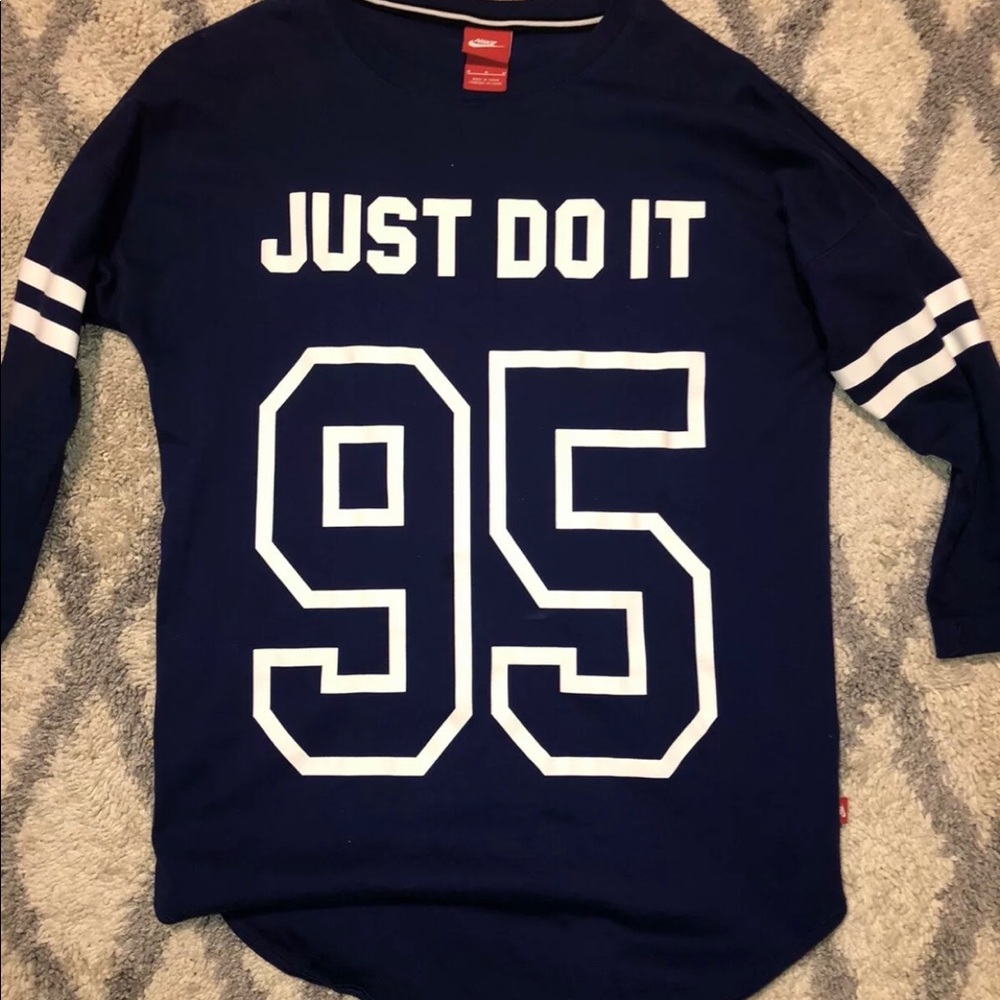 Women’s Blue Nike Medium Long Sleeve Shirt
